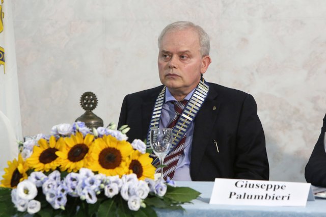 Giuseppe Palumbieri alla presidenza del Rotary Club Canosa